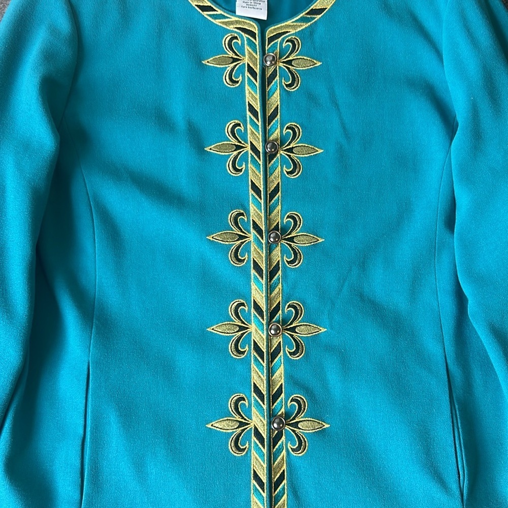 Bob Mackie Wearable Art Teal Embroidered Women's Jacket Fleur De Lis Size 1X - Picture 4 of 9